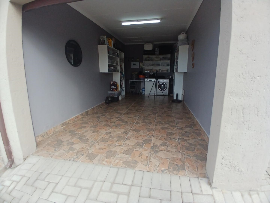 3 Bedroom Property for Sale in Seemeeu Park Western Cape